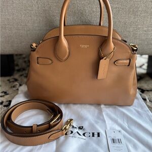 Coach Empire 28 Honey Brown